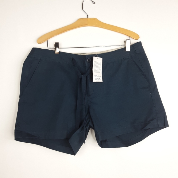 NWT Pair of Gander Mountain Shorts - Picture 3 of 11